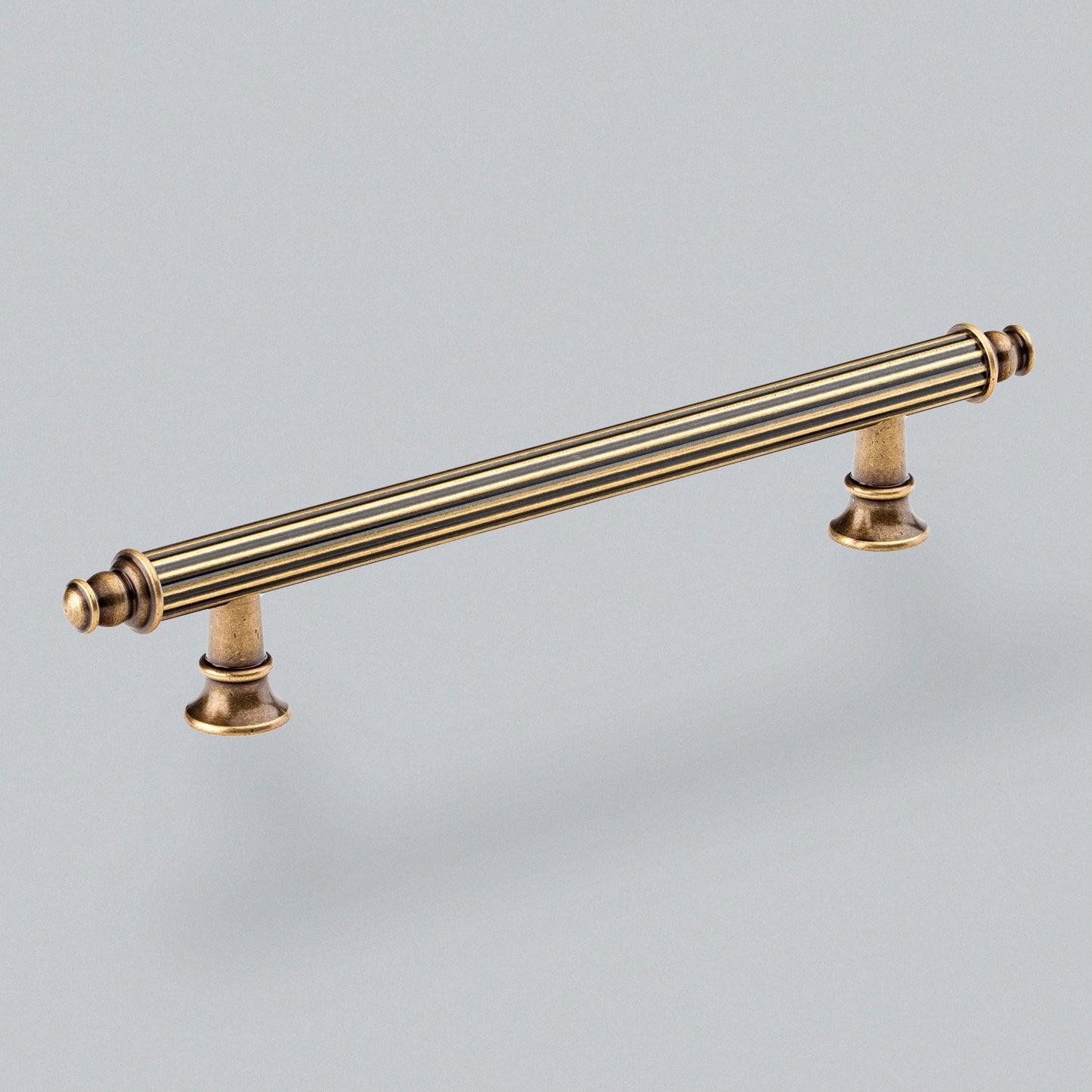 Finsbury Bar Handle Antique Brass 160mm